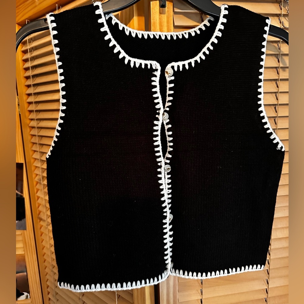 Vest Black Knit with White Trim
